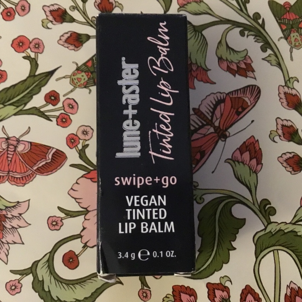 Lune & Aster Vegan tinted lip balm - Lift each other up - New in Box